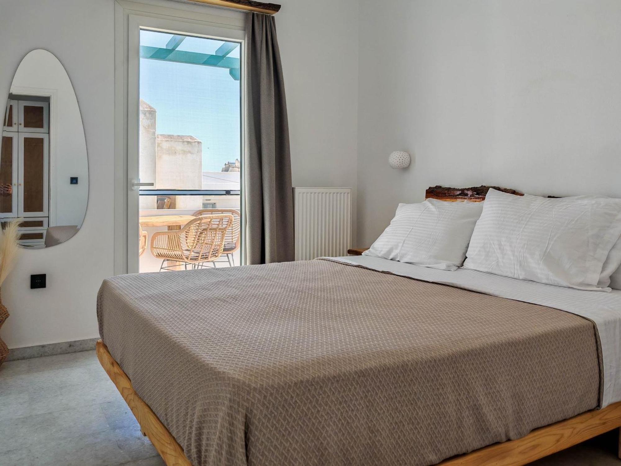 Paraga Suites Naxos City 外观 照片