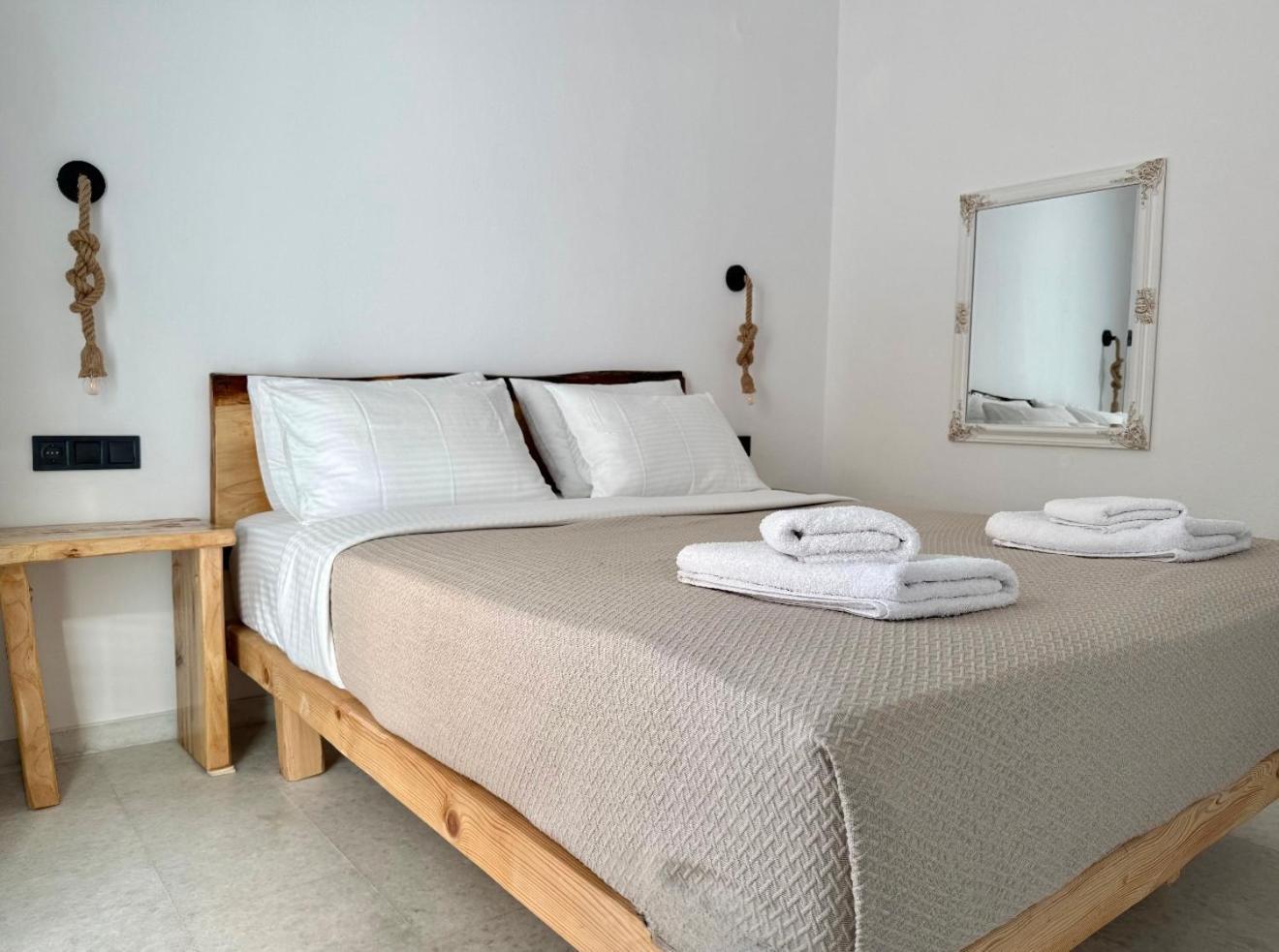 Paraga Suites Naxos City 外观 照片