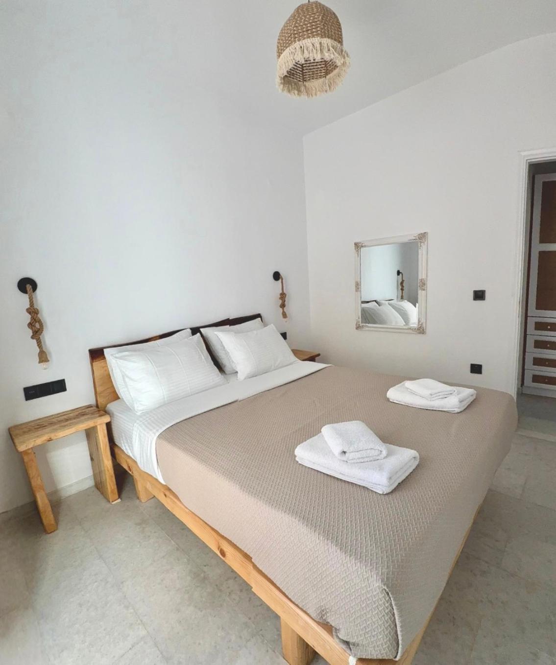 Paraga Suites Naxos City 外观 照片